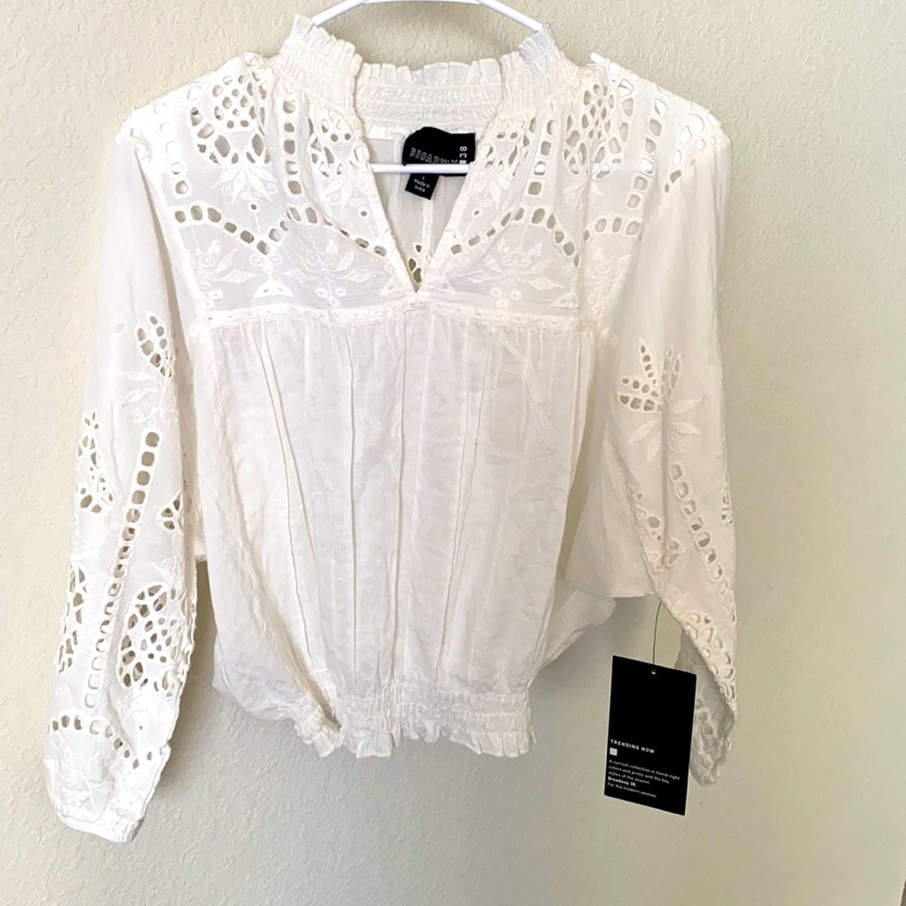Summer white light weight top